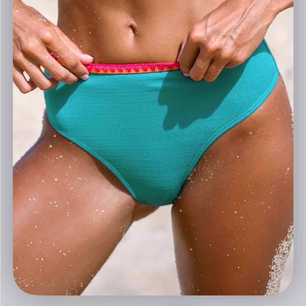 NWT Cupshe Teal and Pink Women's Swim Bottom size Medium
